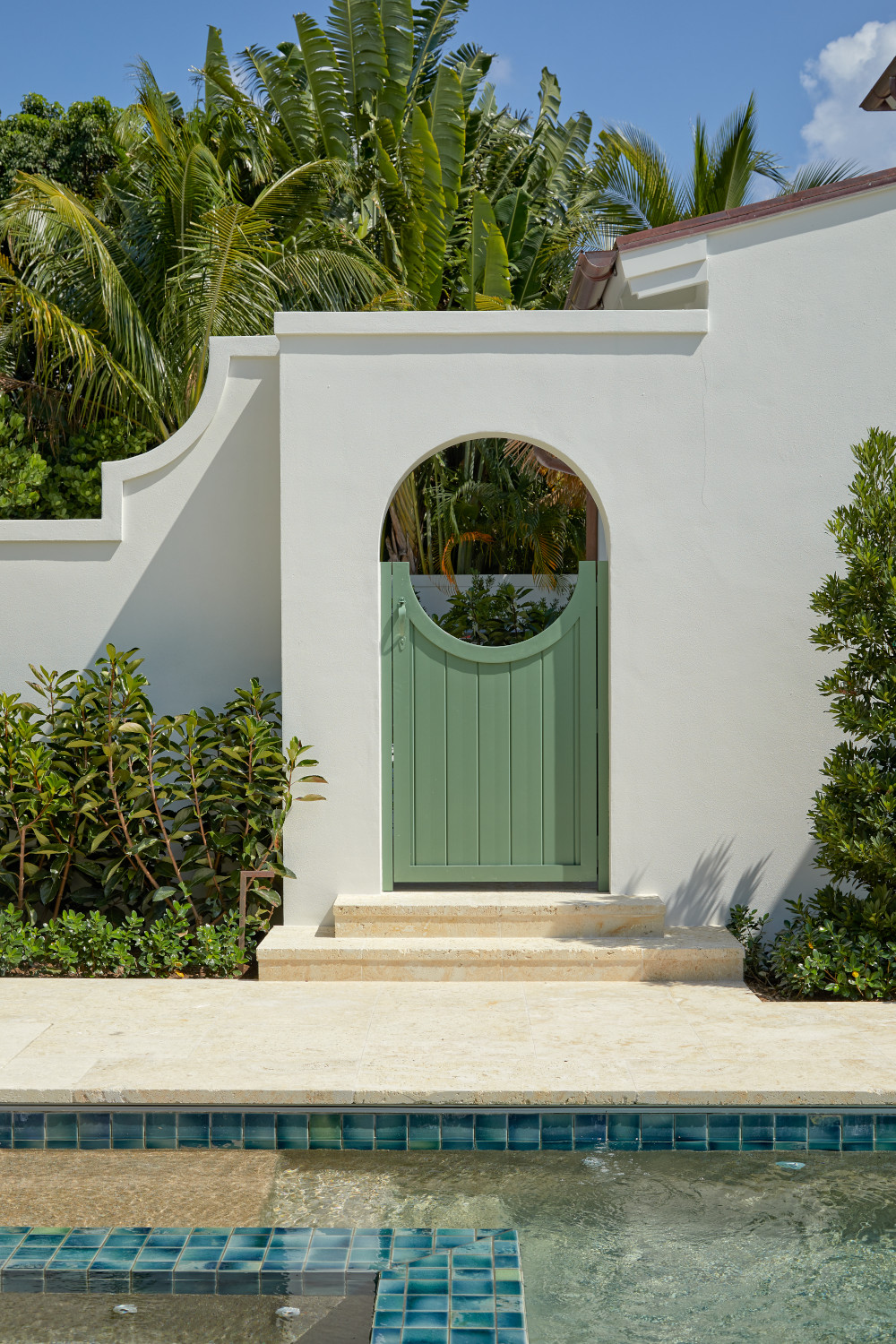 arched pool gate