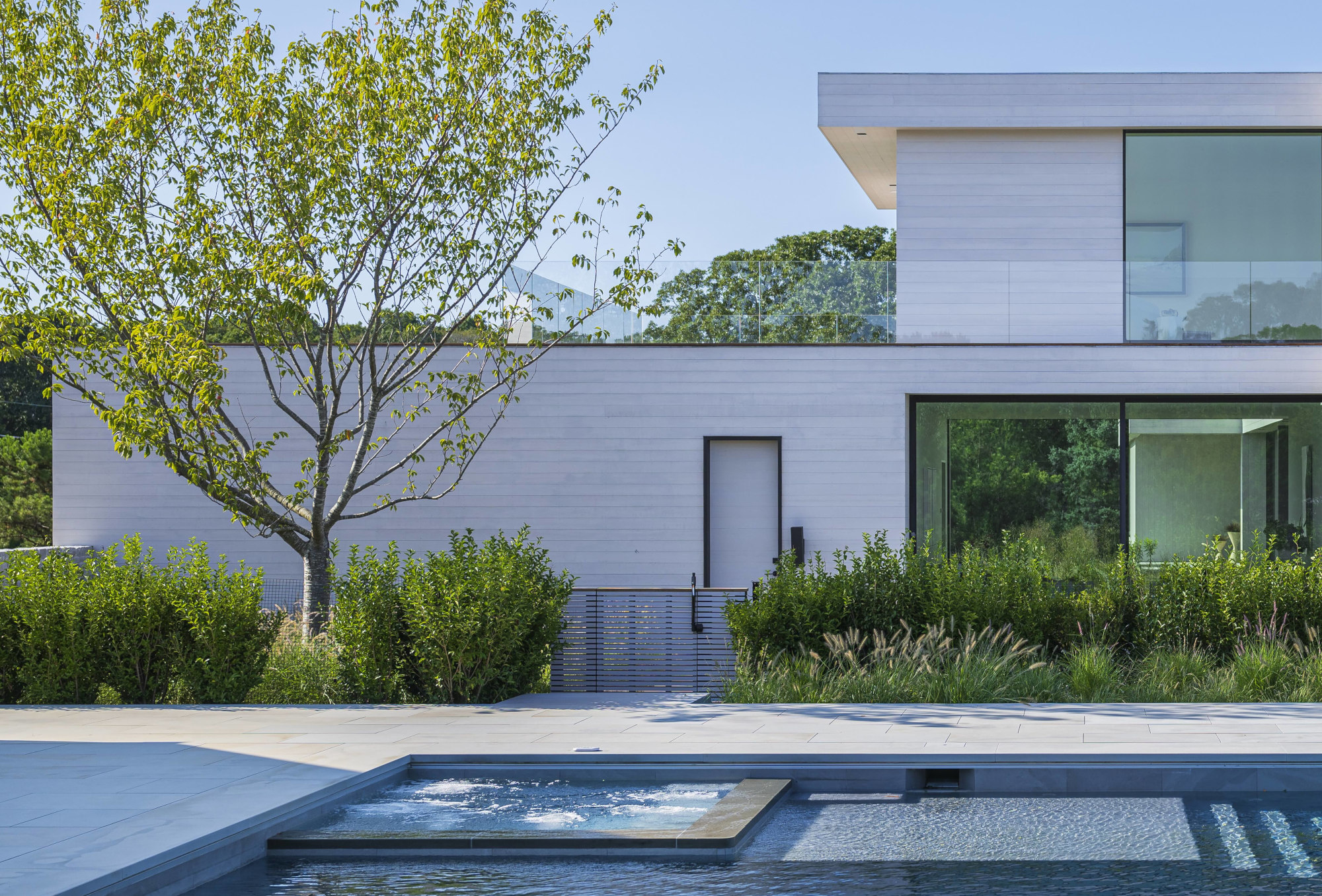 shelter island modern house pool