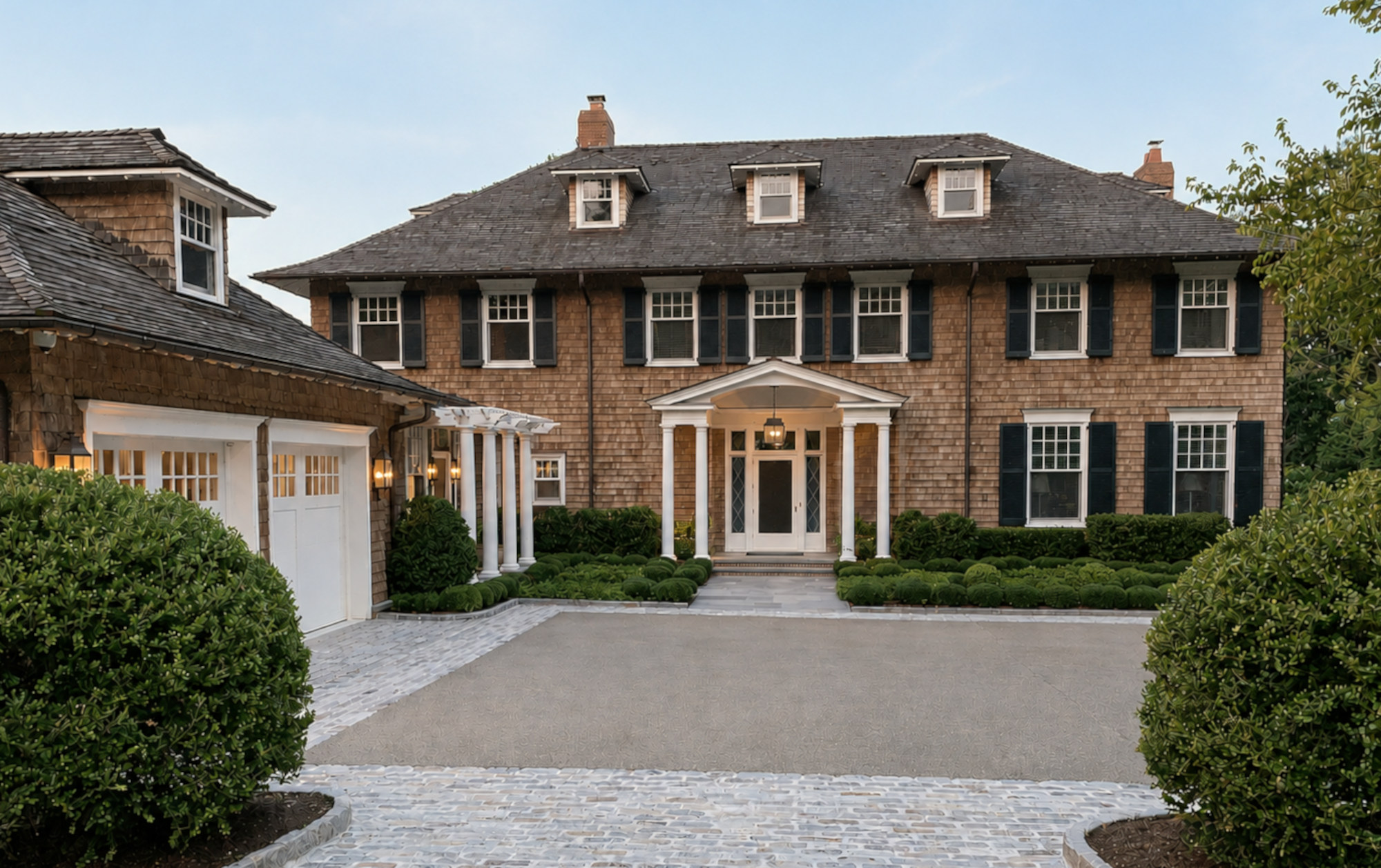 hudson rivershingled colonial home