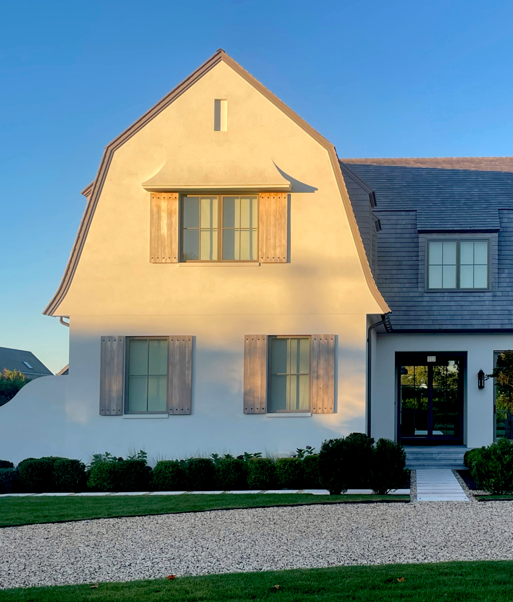 shingle-stucco-gambrel