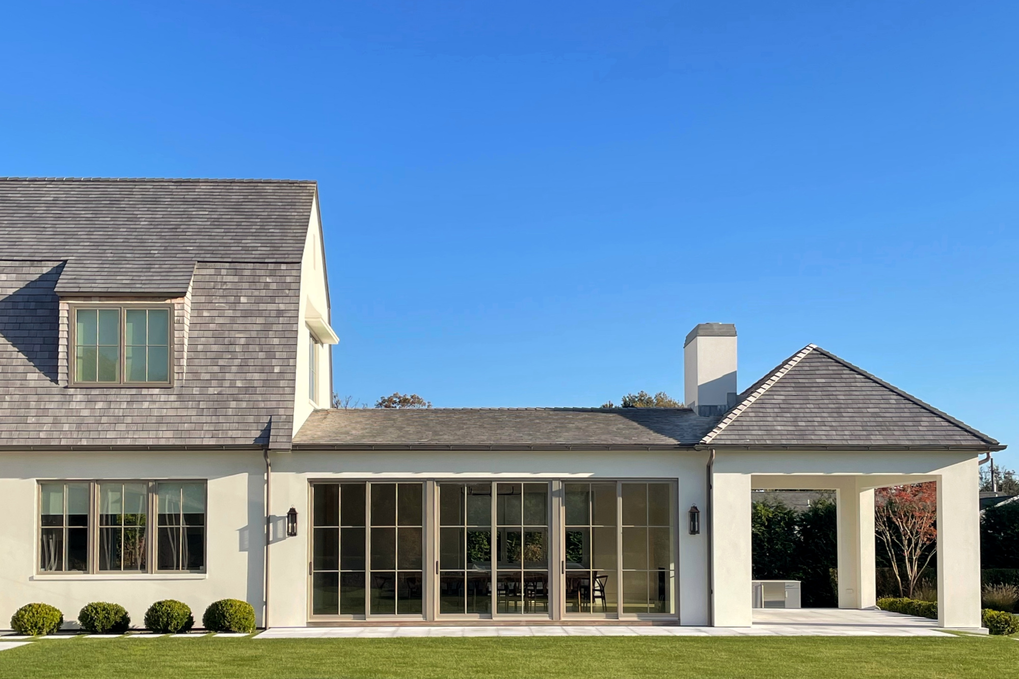 shingle stucco porch