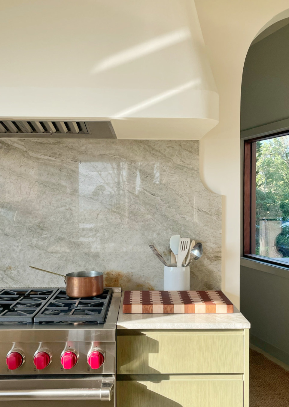 hamptons modern kitchen